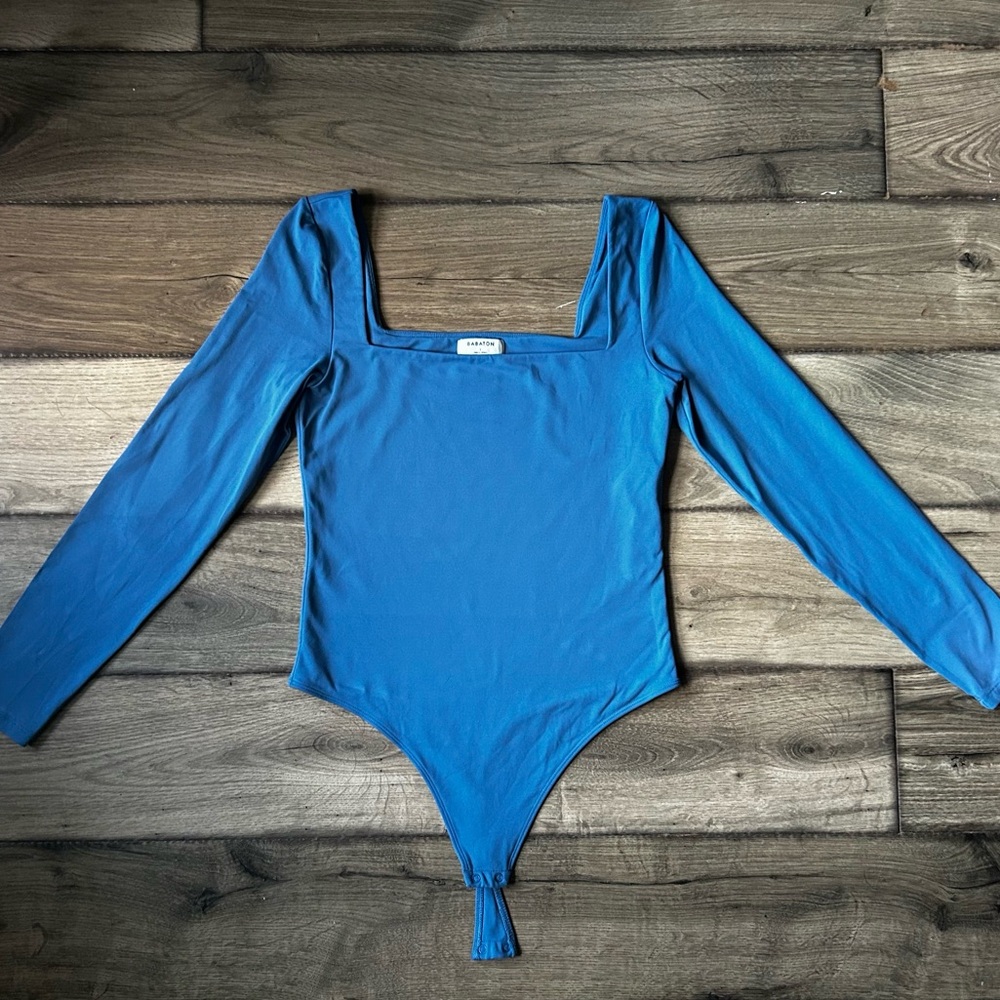 Babaton Blue Square Neck Longsleeve Bodysuit